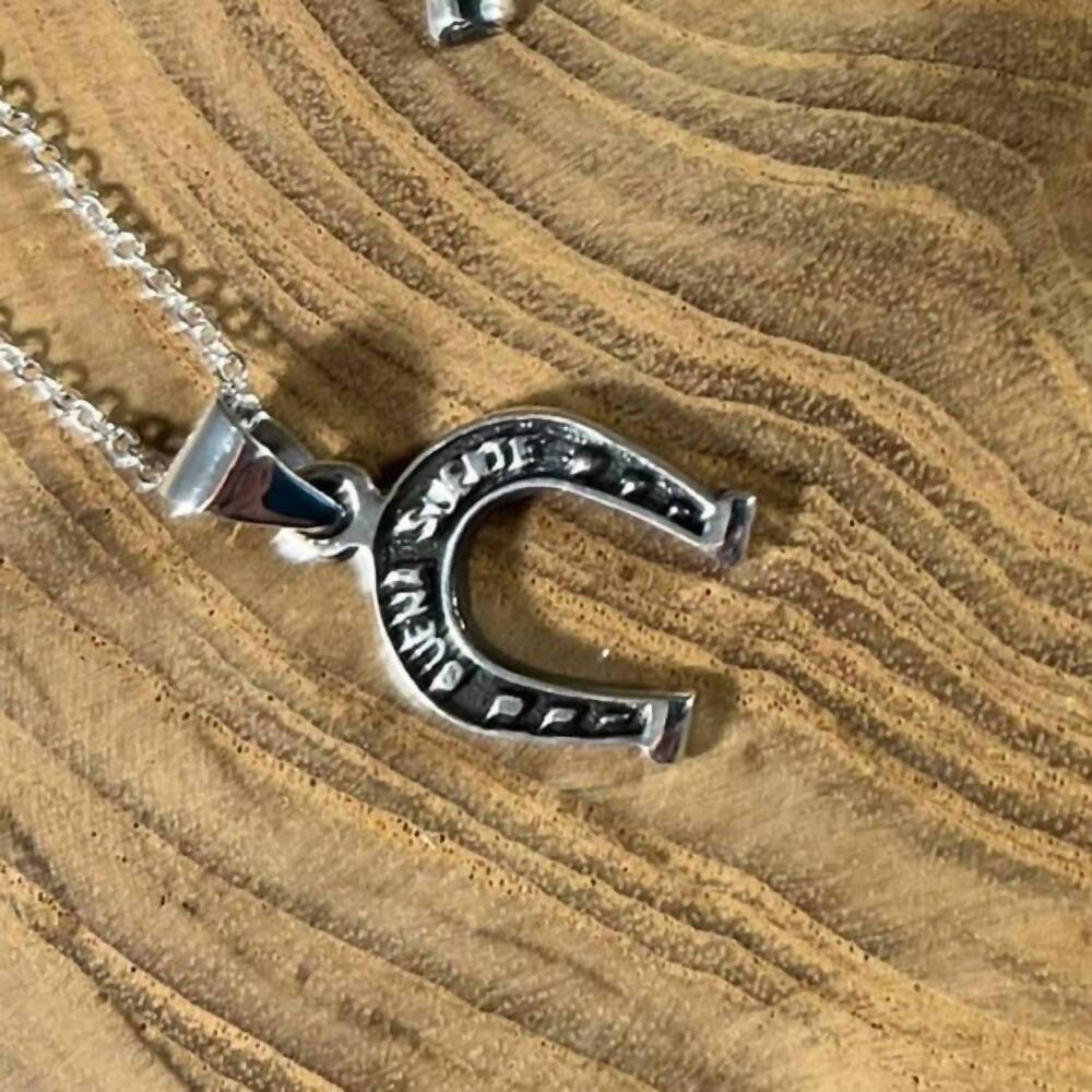 NEW BOHO SOL women's sterling horseshoe pendant necklace in silver